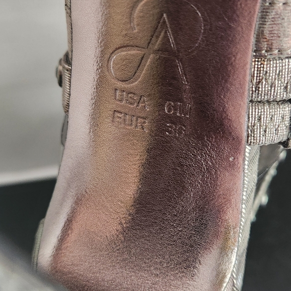 Adrianna Papell strappy heels sz 6 neww/ box gun metal studded platform ret$128 - Picture 7 of 10